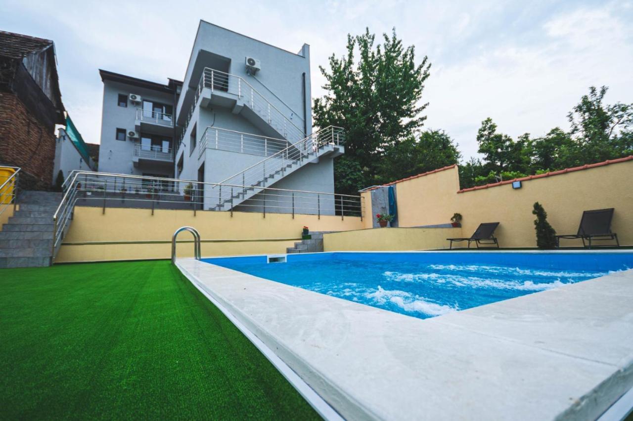 La Roby Si Niko Hotel Dubova Exterior foto